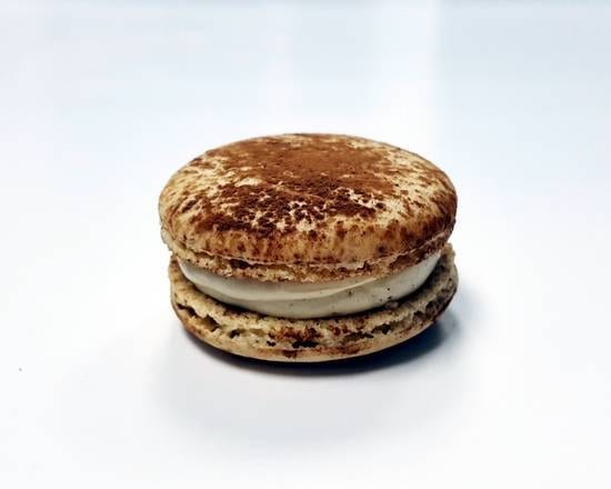 Tiramisu Macaron.